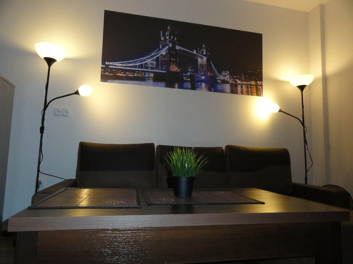 Apartament Centrum Gieldowa Варшава Екстер'єр фото